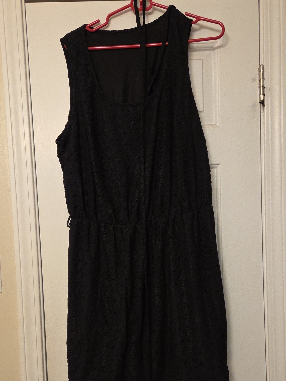 SHEIN Black Sleeveless Eyelet Mini Dress